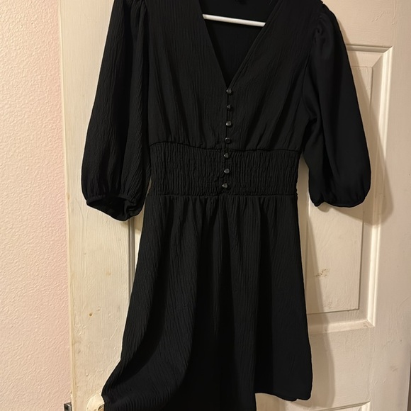 Black Button Front Fitted Puff Sleeve Skater Dress - Picture 4 of 8